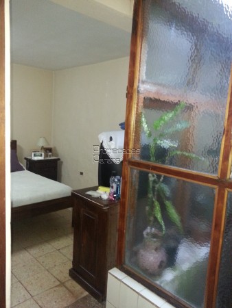 VENDO CASA DE 3 DORMITORIOS, JARDIN Y COCHERA - San Martin y Feliciano