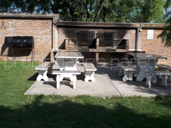 VENDO LINDO DEPARTAMENTO DE 2 DORMITORIOS, COCHERA Y ESPACIOS COMPARTIDOS - en Altos de Ituzaingo