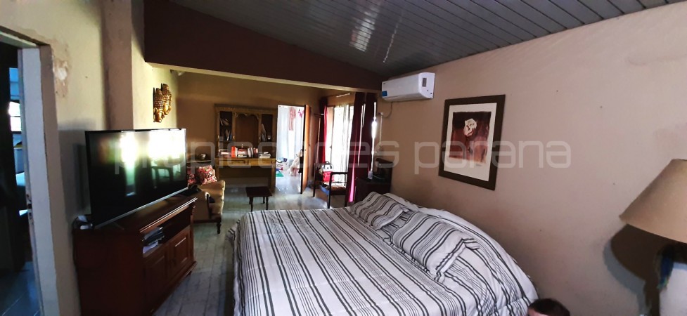 VENDO IMPORTANTE PROPIEDAD CON PARQUE Y PILETA EN BAJADA GRANDE