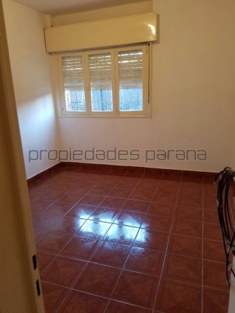 MUY BUEN PRECIO: VENDO AMPLIO DEPARTAMENTO DE 2 DORMITORIOS EN PLANTA BAJA - en zona Catamarca y Laprida