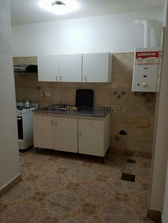 MUY BUEN PRECIO: VENDO AMPLIO DEPARTAMENTO DE 2 DORMITORIOS EN PLANTA BAJA - en zona Catamarca y Laprida