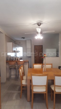 MUY BUEN PRECIO: VENDO DEPARTAMENTO DE 2 DORMITORIOS y COCHERA - en Planta Baja