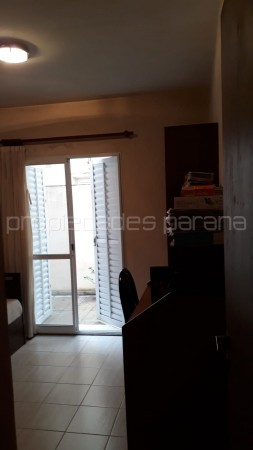 MUY BUEN PRECIO: VENDO DEPARTAMENTO DE 2 DORMITORIOS y COCHERA - en Planta Baja