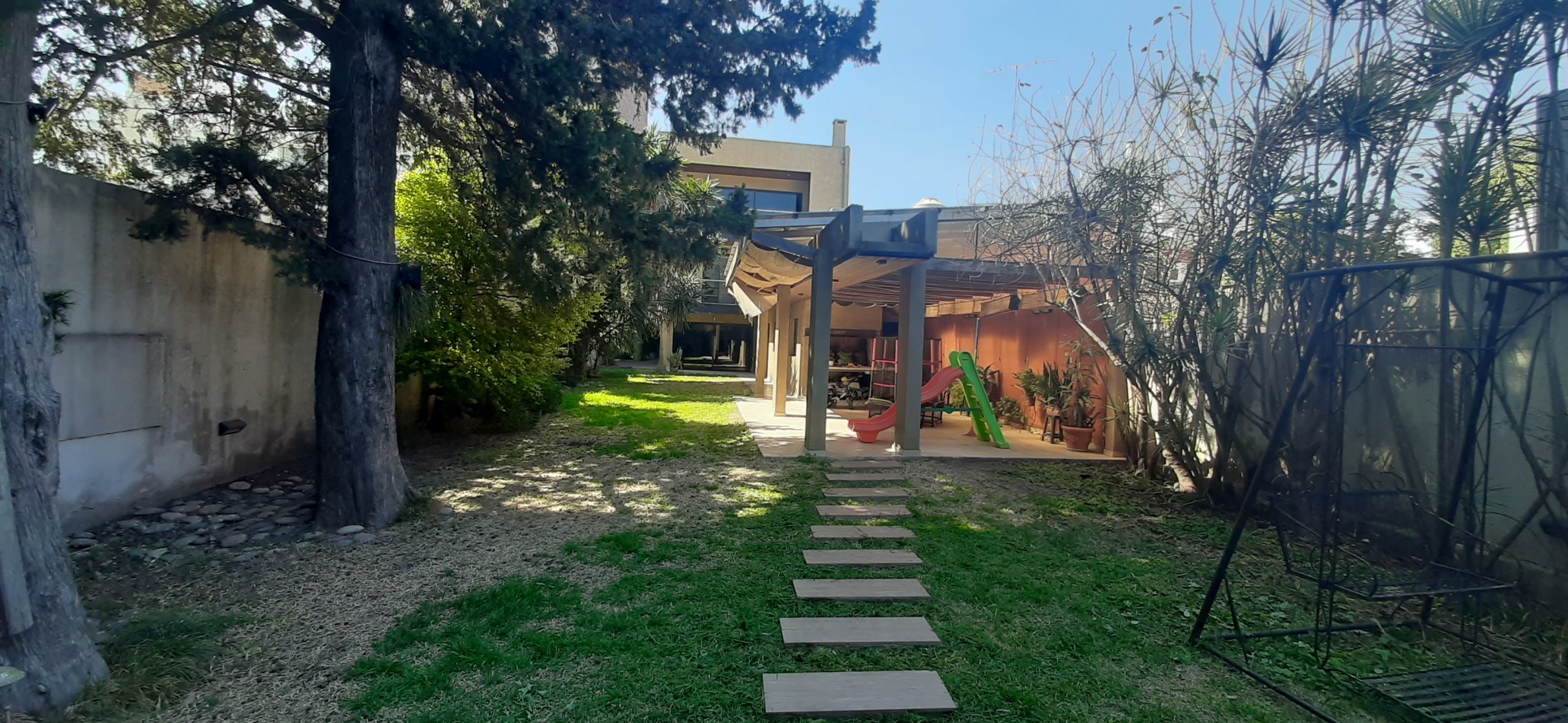 EN VENTA: EXCLUSIVA PROPIEDAD EN PARQUE URQUIZA - CON VISTA AL RIO Y FONDO CON VERDE  