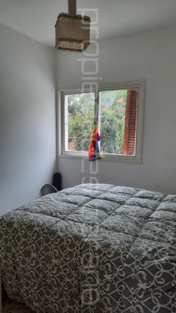 OPORTUNIDAD: VENDO LINDA CASA EN ZONA PARQUE, EN HERMOSO ENTORNO VERDE - 3 Dormitorios y Cochera