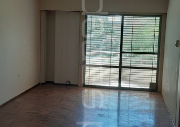 OPORTUNIDAD: VENDO PISO CON COCHERA, en pleno Parque, calle Mitre