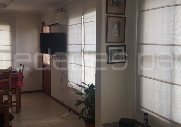 VENDO HERMOSA CASA DE 3 DORMITORIOS, COCHERA PASANTE Y GRAN QUINCHO - zona Colegio Don Bosco