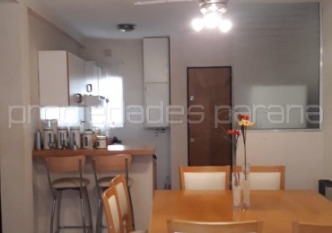 MUY BUEN PRECIO: VENDO DEPARTAMENTO DE 2 DORMITORIOS y COCHERA - en Planta Baja